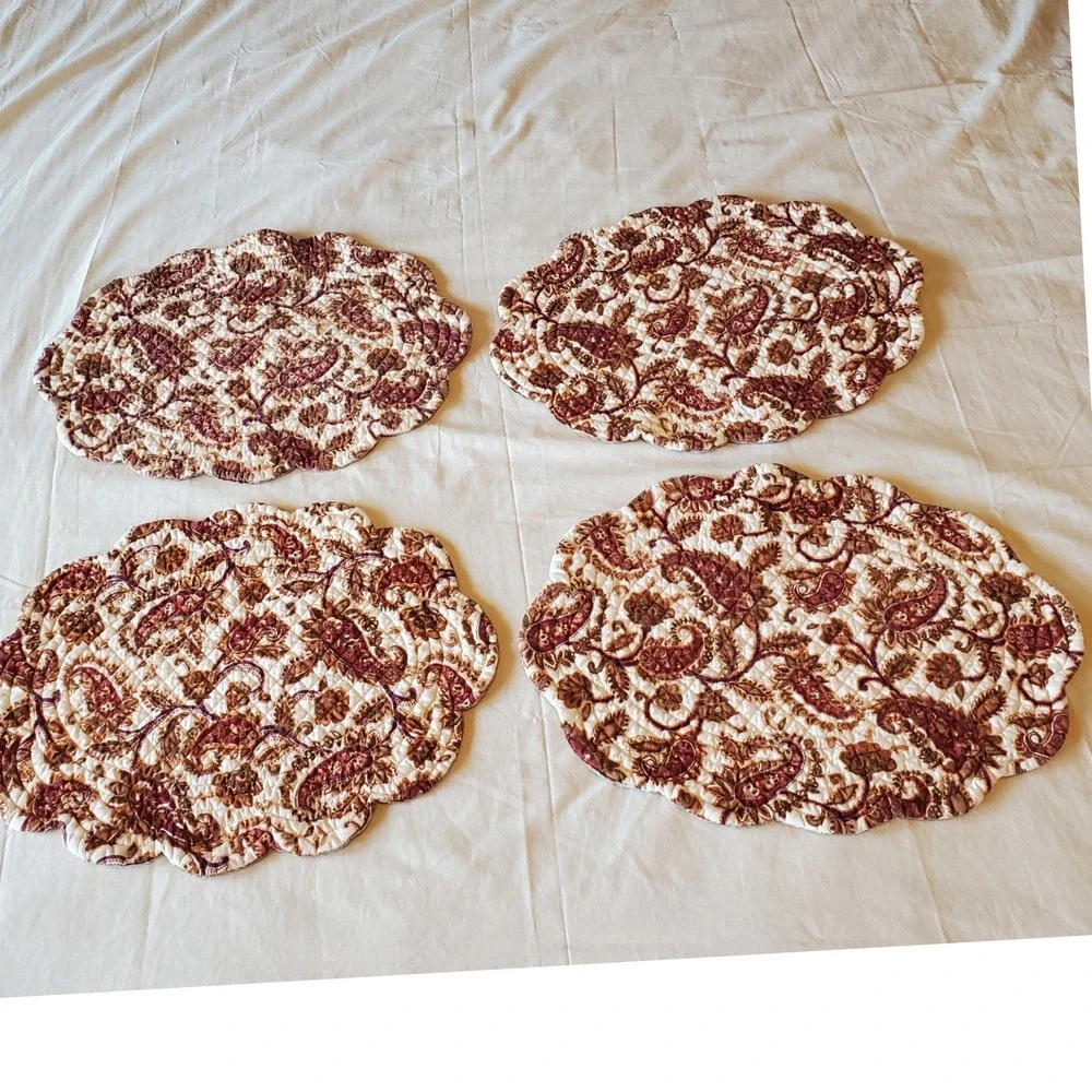 Set of 4 Reversible Quilted Cotton Placemats Paisley Floral Scalloped Oval 17x12